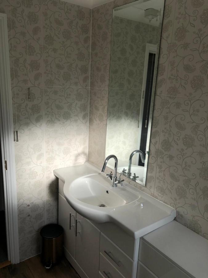 Stylish 2 Bed Apartment Next To The Norfolk Broads Coltishall المظهر الخارجي الصورة